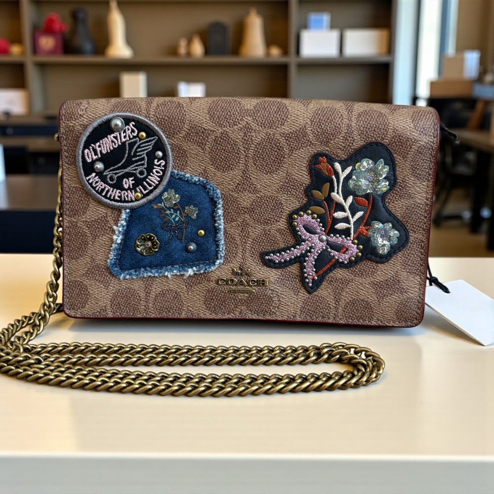 Coach Callie Foldover Signature Chain Clutch‎ Signature Canvas With Patches